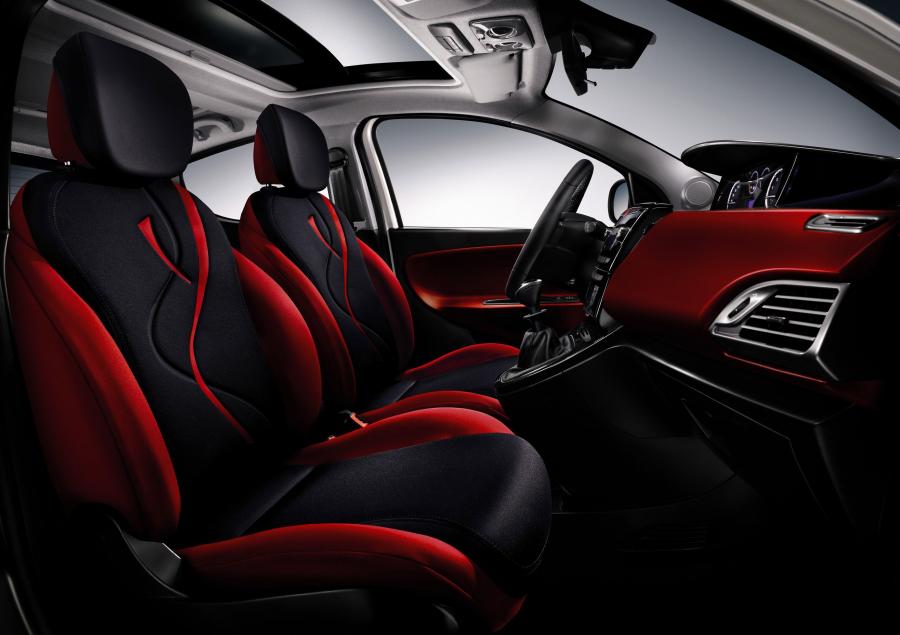  Lancia Ypsilon 2011 года  (фото 6 из 96)